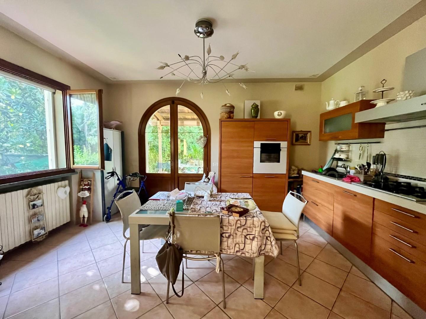Villa con giardino a Lamporecchio