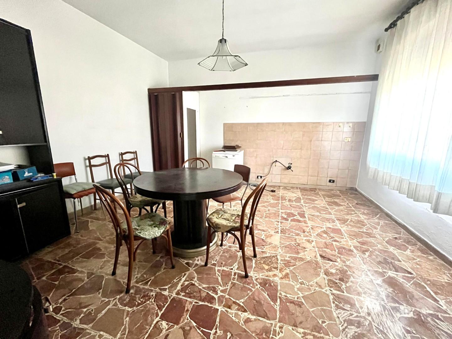 Trilocale con giardino, Buti la croce