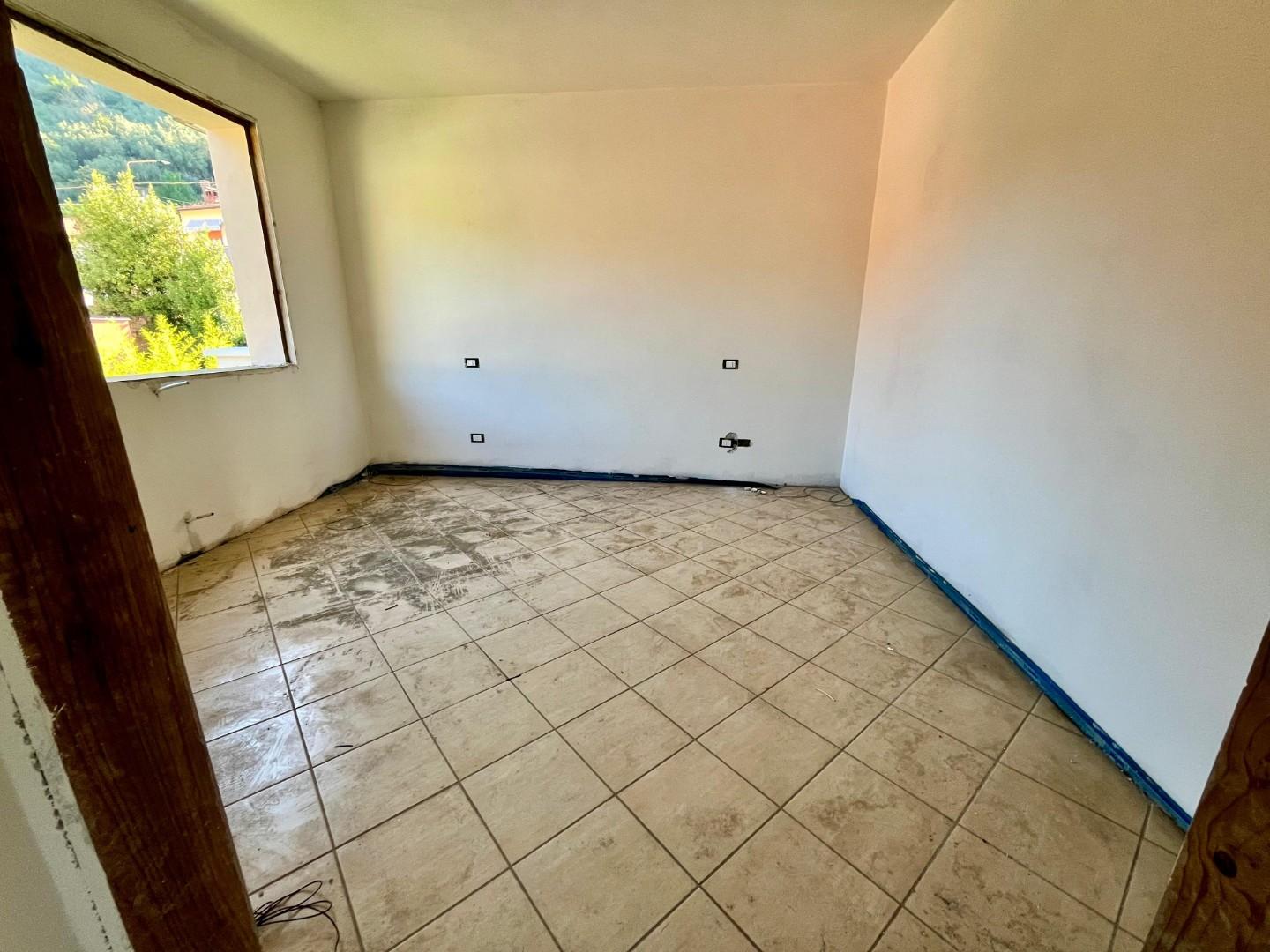 Trilocale ristrutturato a Pescia