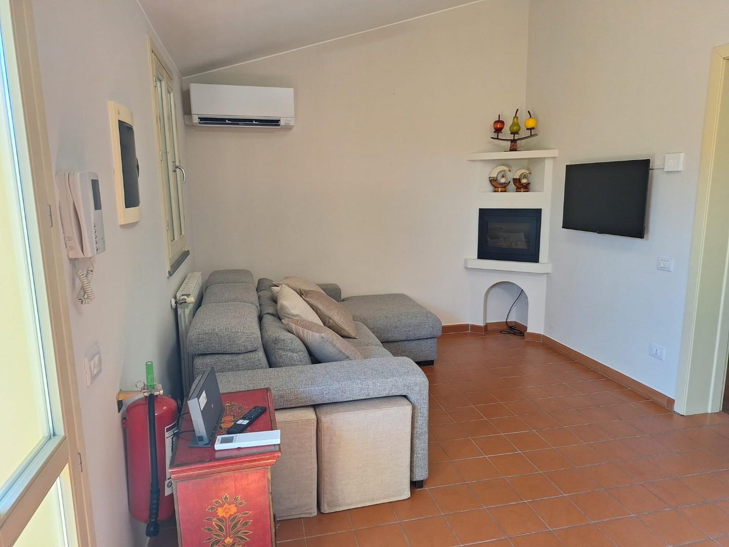 Trilocale arredato in affitto, Montecarlo san giuseppe