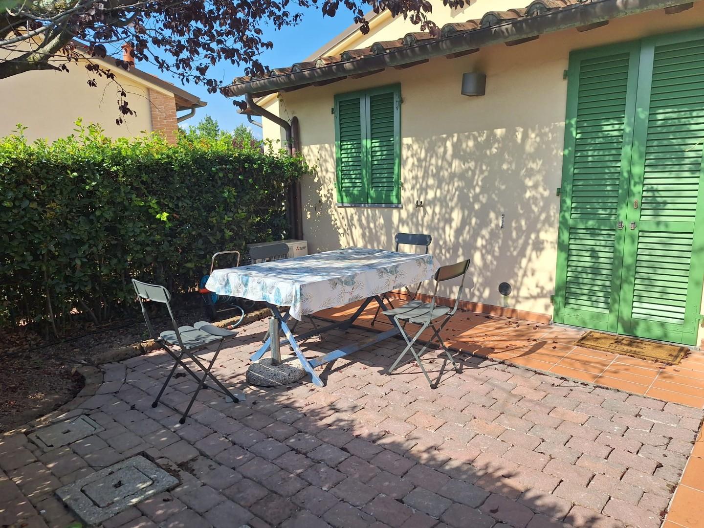 Trilocale arredato in affitto, Montecarlo san giuseppe