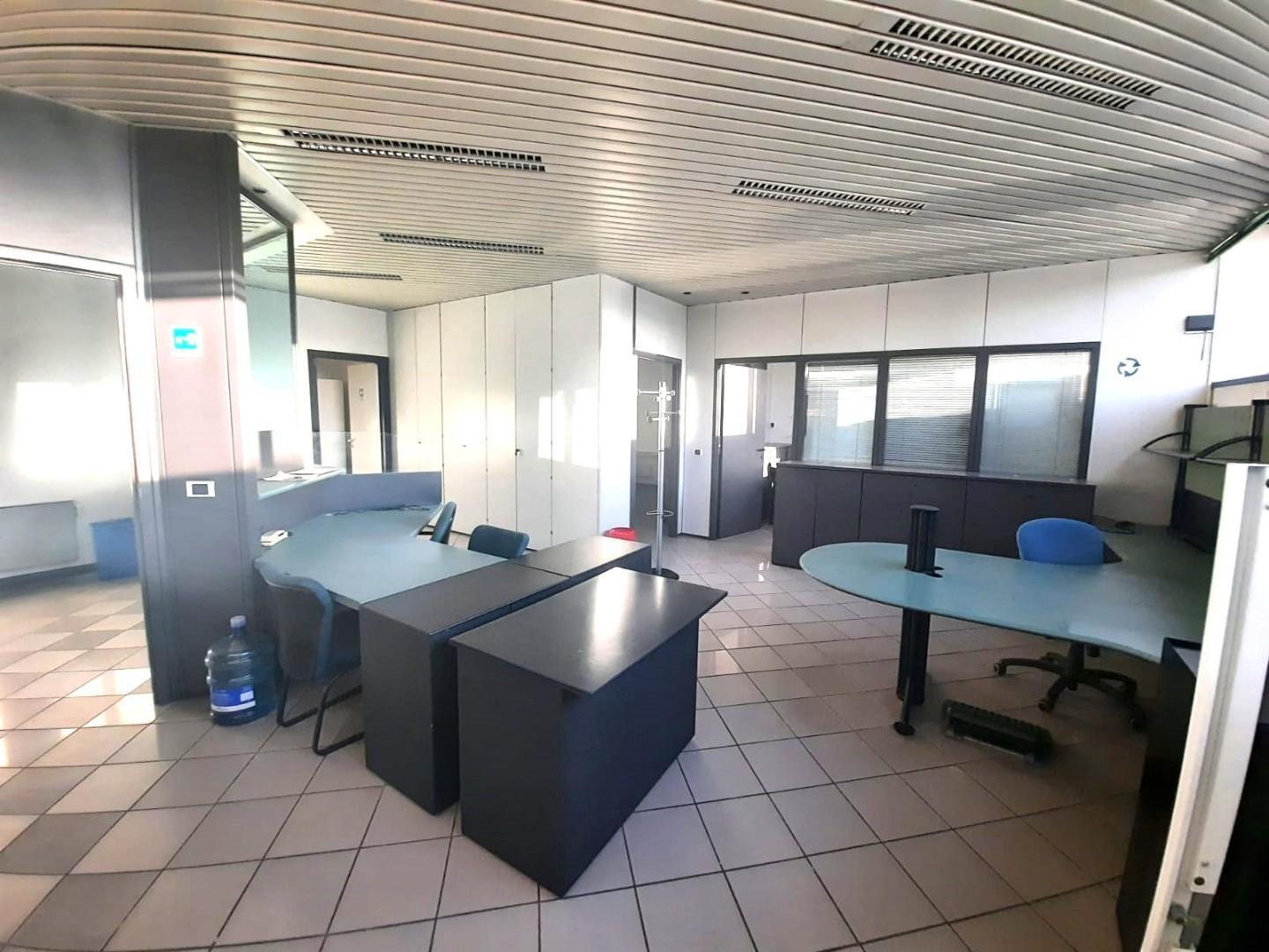 Ufficio in affitto, Capannori lunata