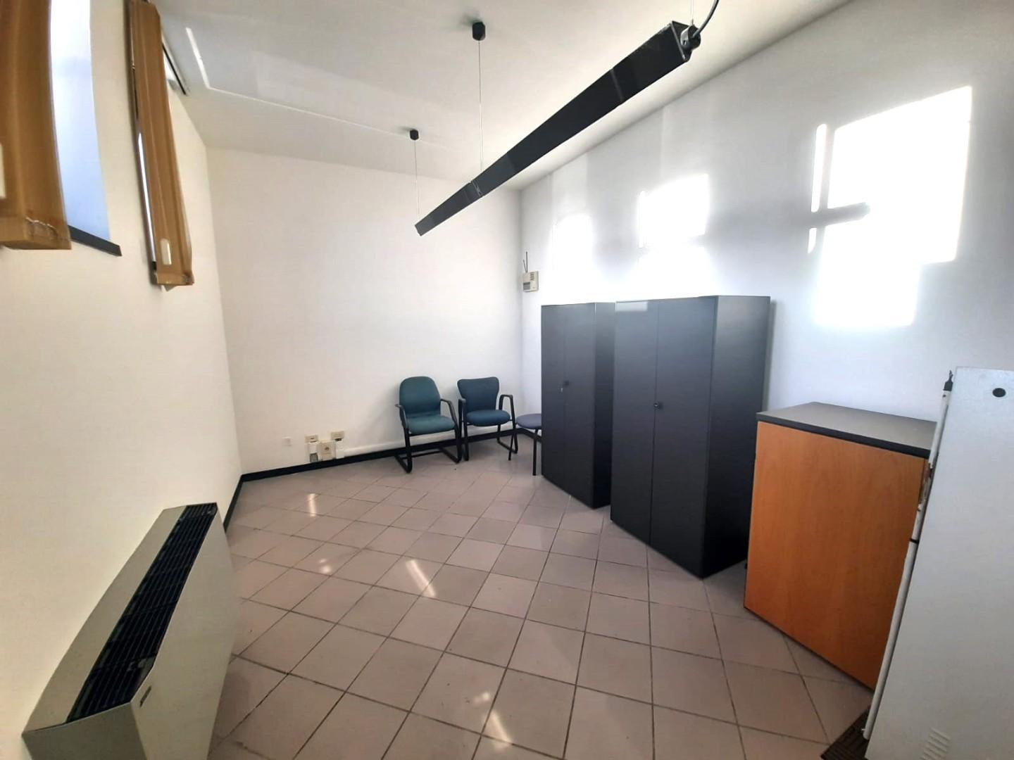 Ufficio in affitto, Capannori lunata