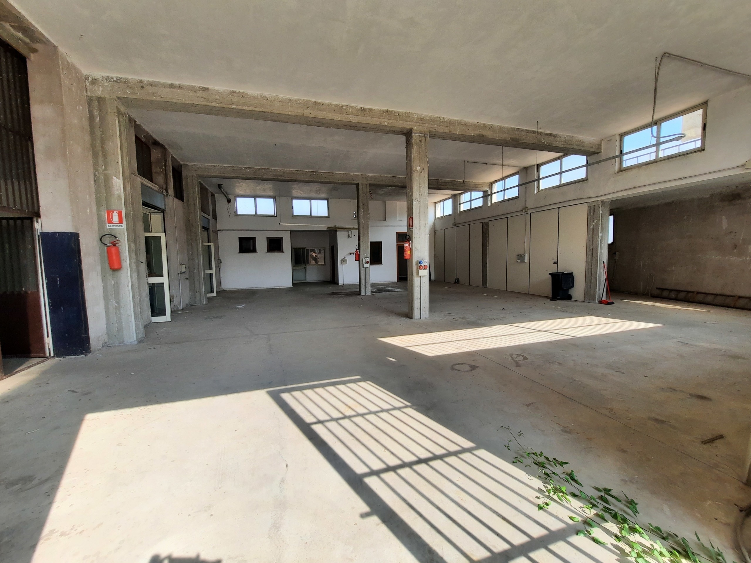 Laboratorio in vendita in via berlinguer, Morlupo