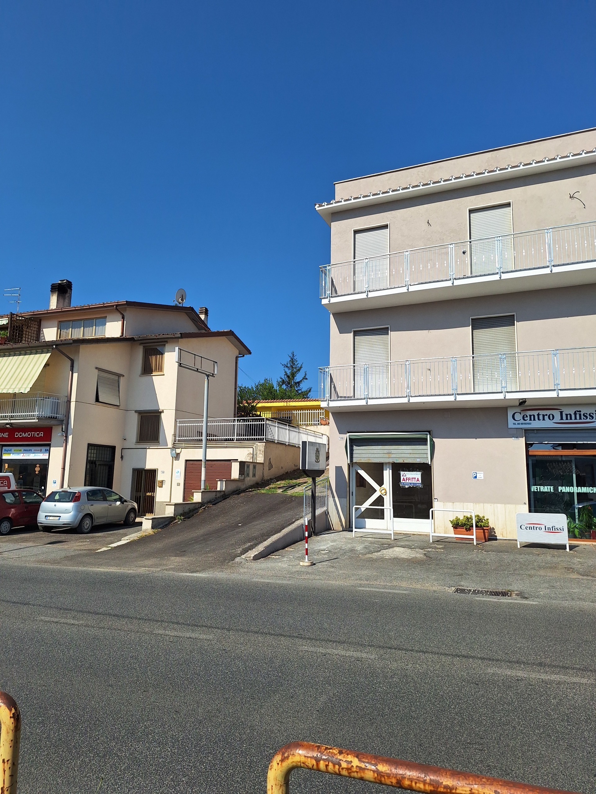 Locale commerciale da ristrutturare in via flaminia 1761, Morlupo