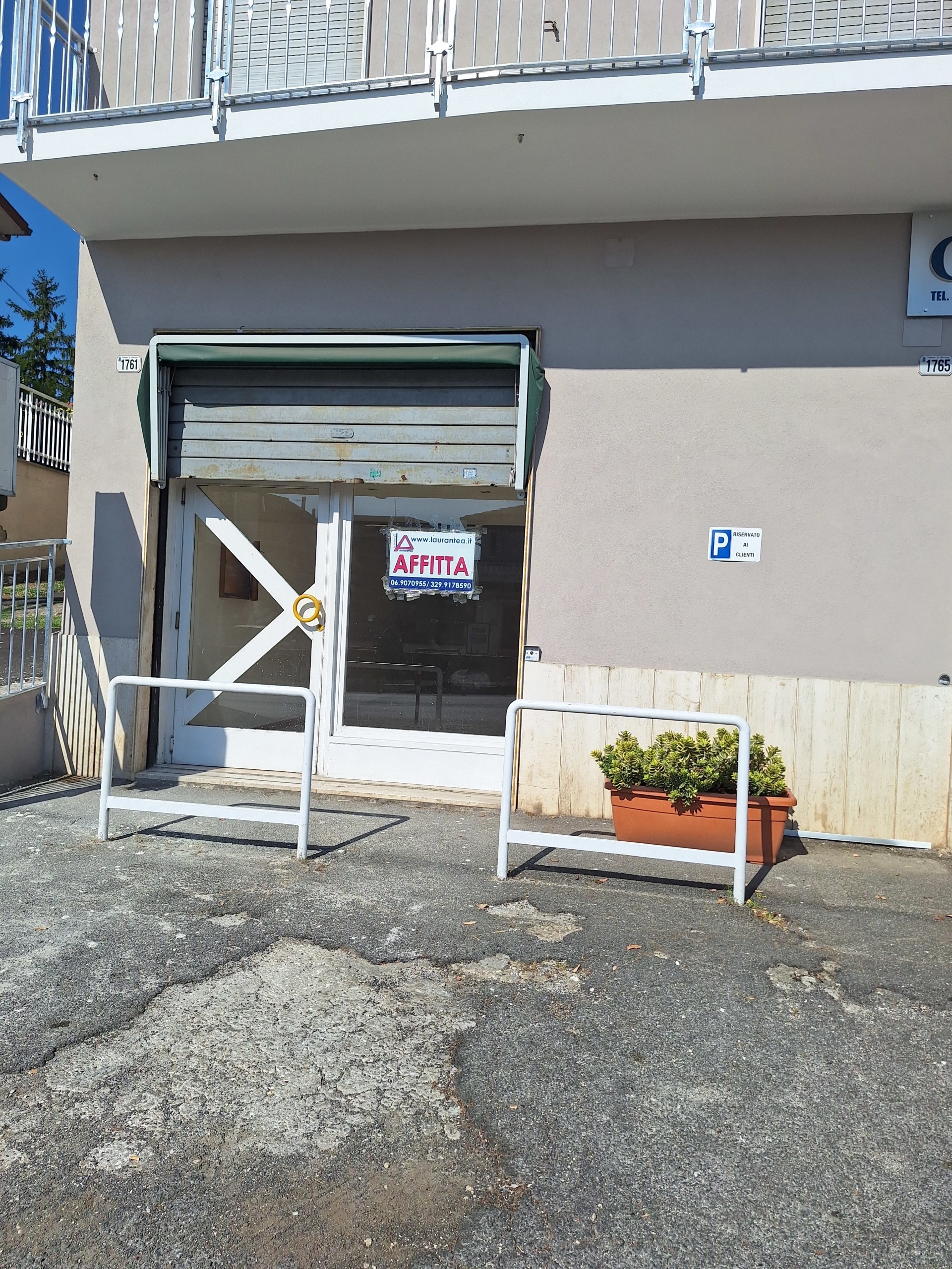 Locale commerciale da ristrutturare in via flaminia 1761, Morlupo