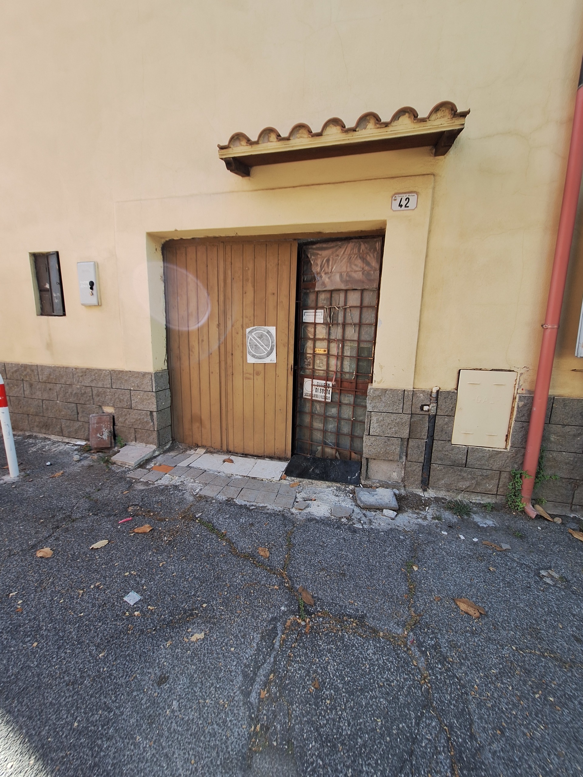 Box/Garage 45mq da ristrutturare in via san sebastiano 45, Morlupo