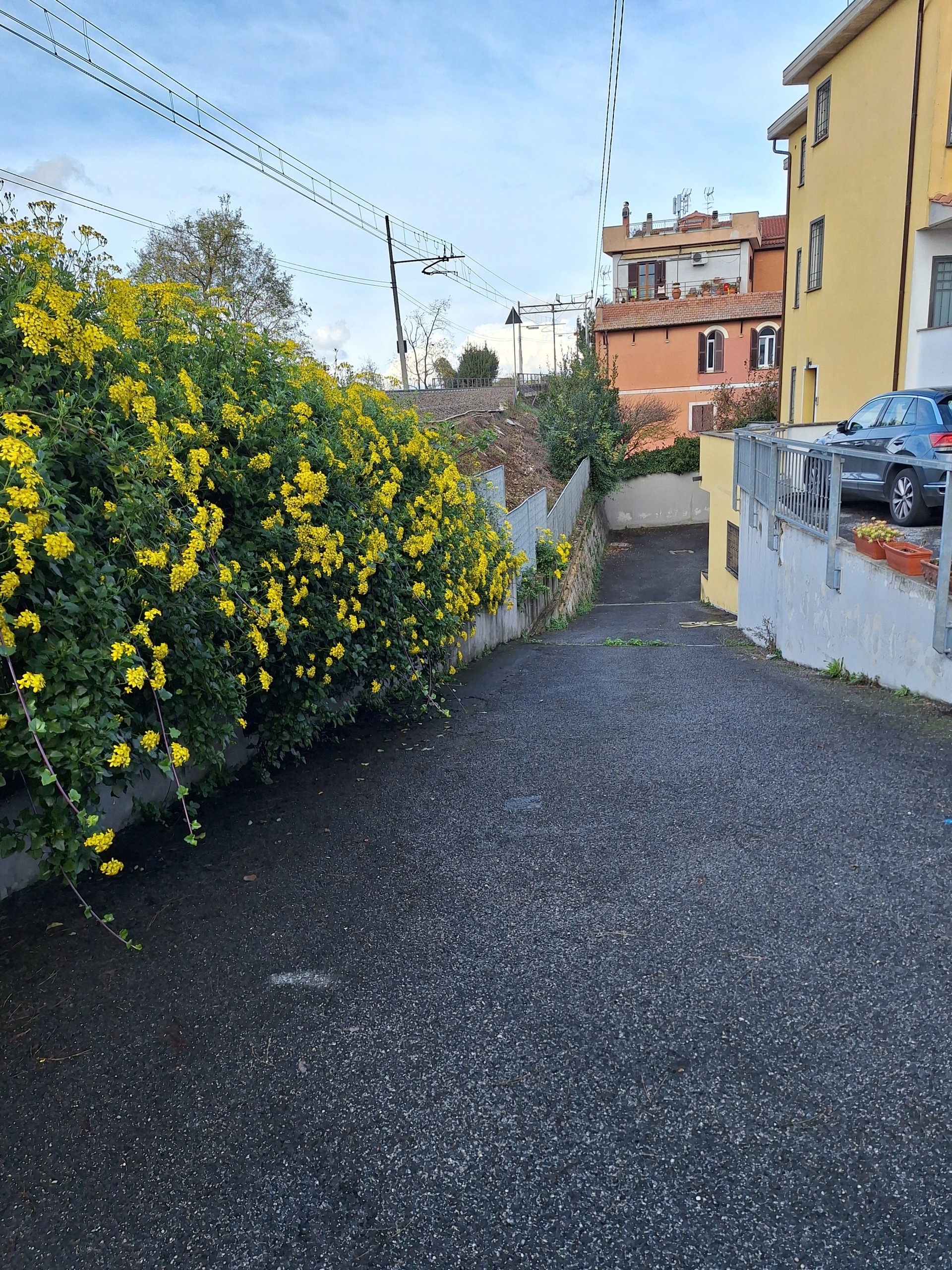 Casa indipendente con terrazzo in via flaminia 104, Castelnuovo di Porto