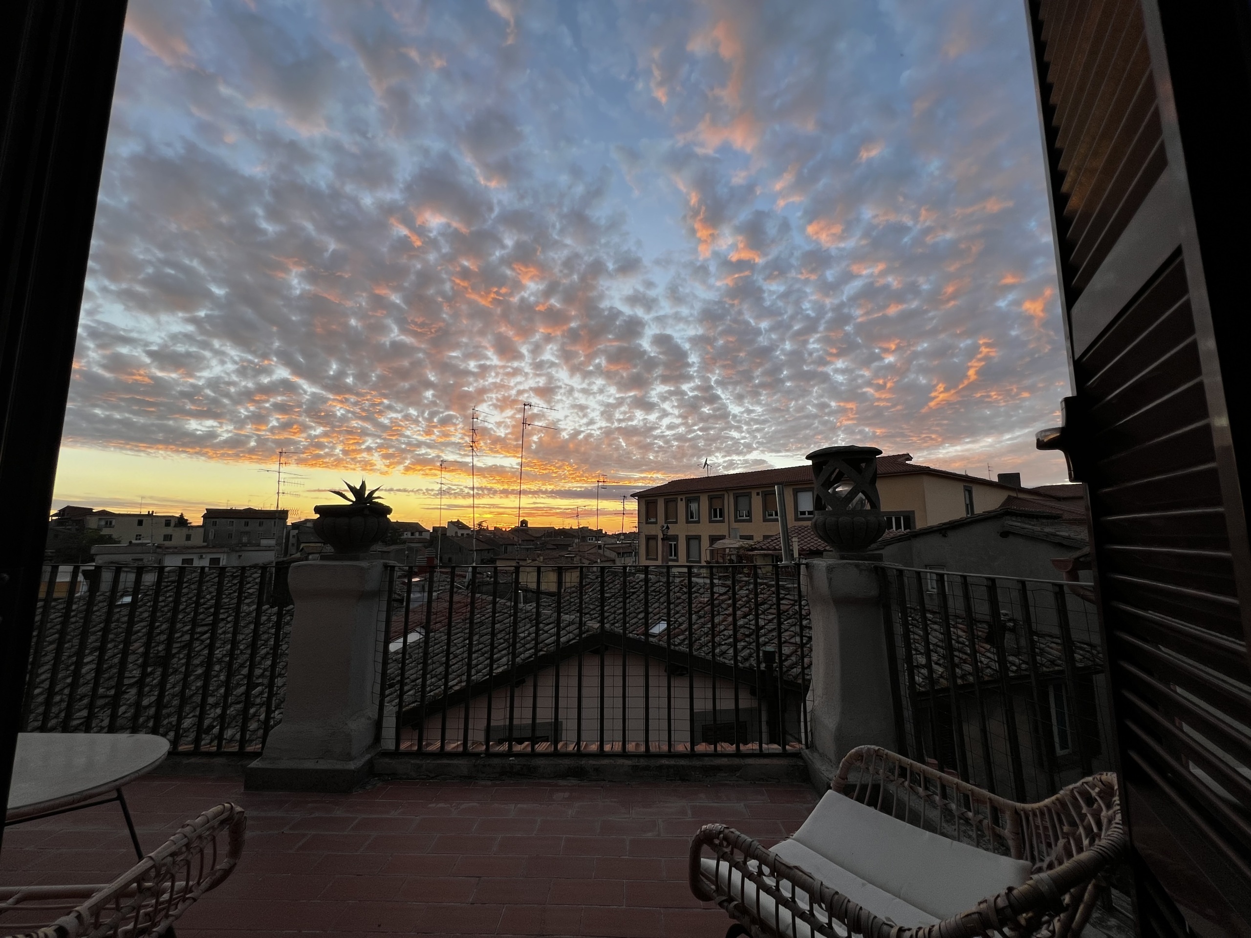 Attico con terrazzo in via s. pietro 46, Viterbo