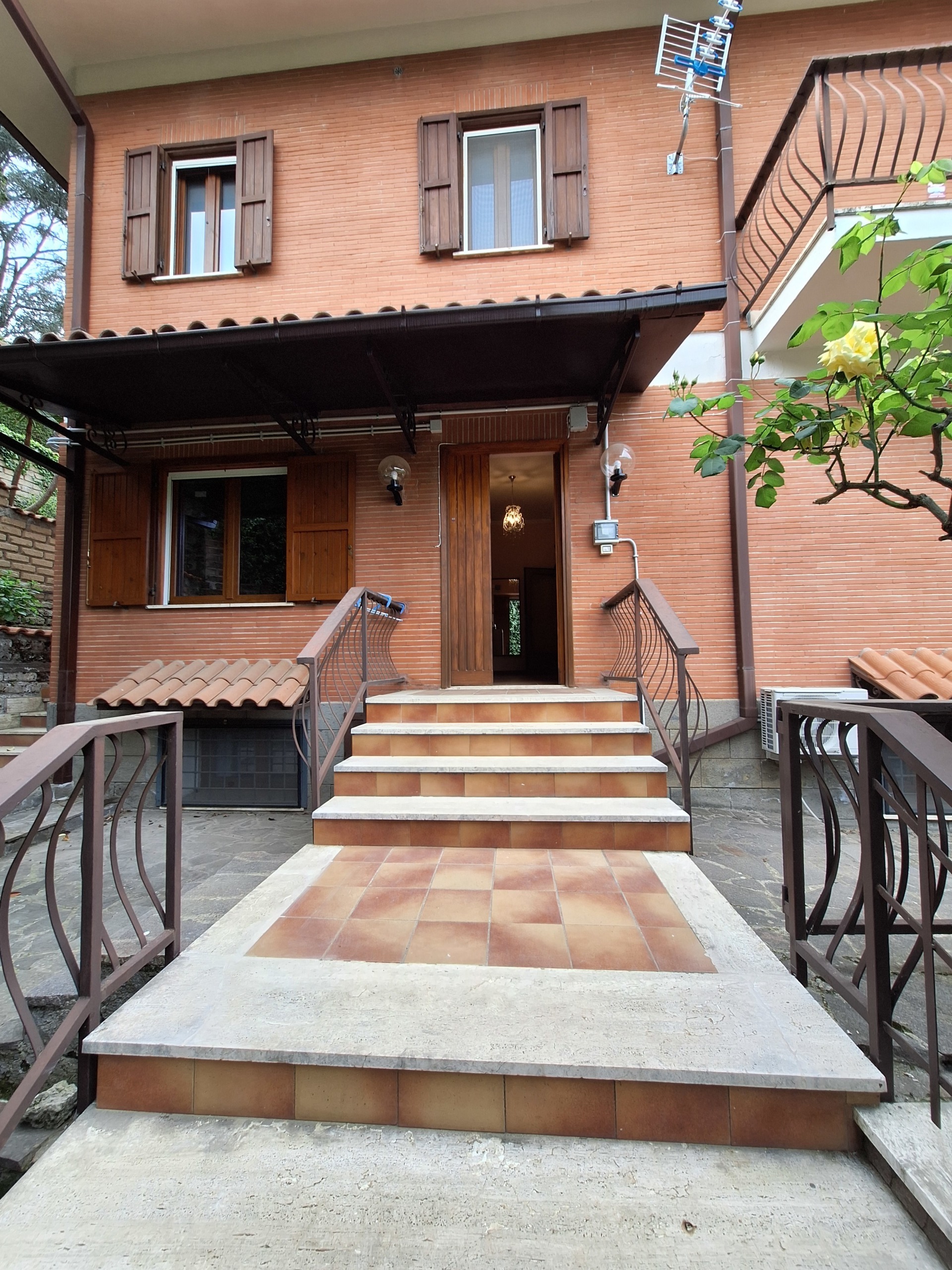 Trilocale con giardino in via orsa maggiore 58, Rignano Flaminio