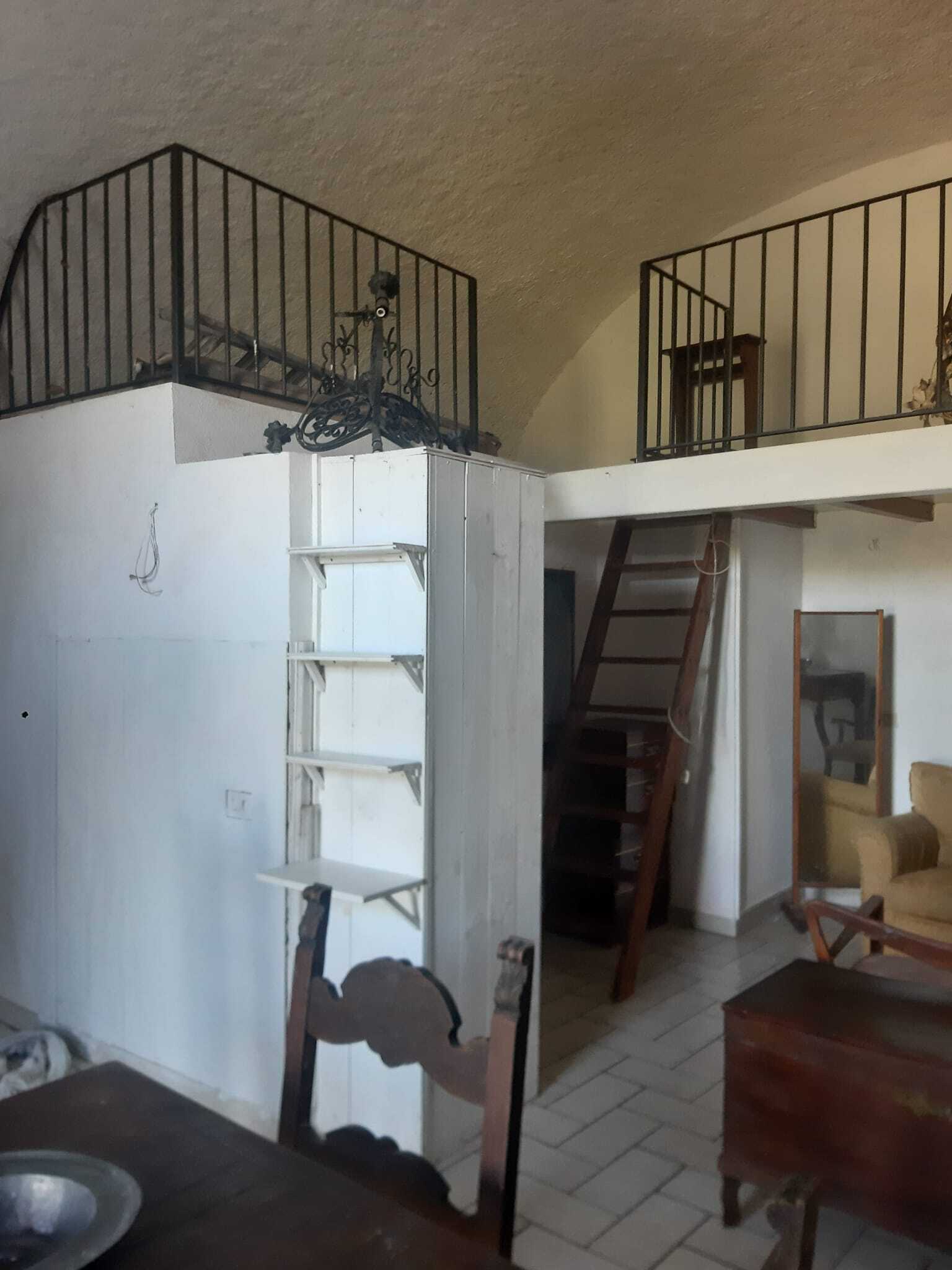 Bilocale da ristrutturare in via della valle 9, Morlupo