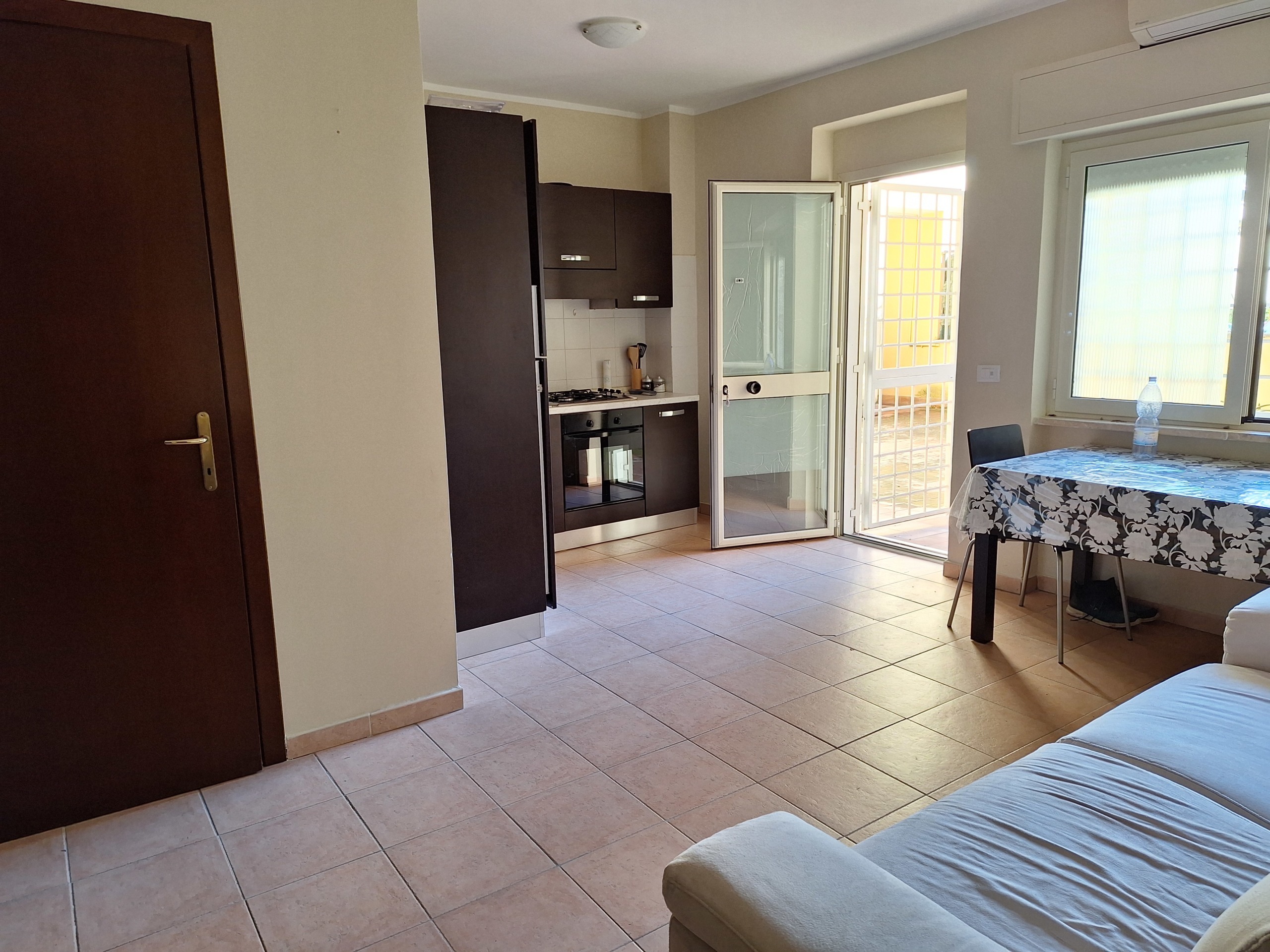 Bilocale ristrutturato in via dei villini 18, Morlupo
