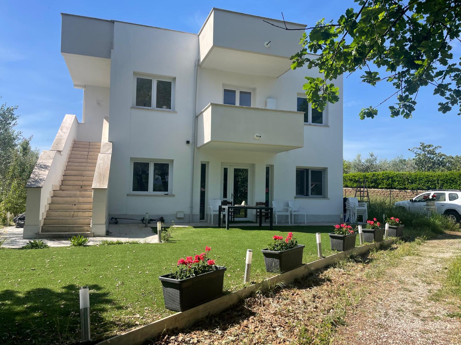 Appartamento con giardino in via di vallelunga 40a, Rignano Flaminio