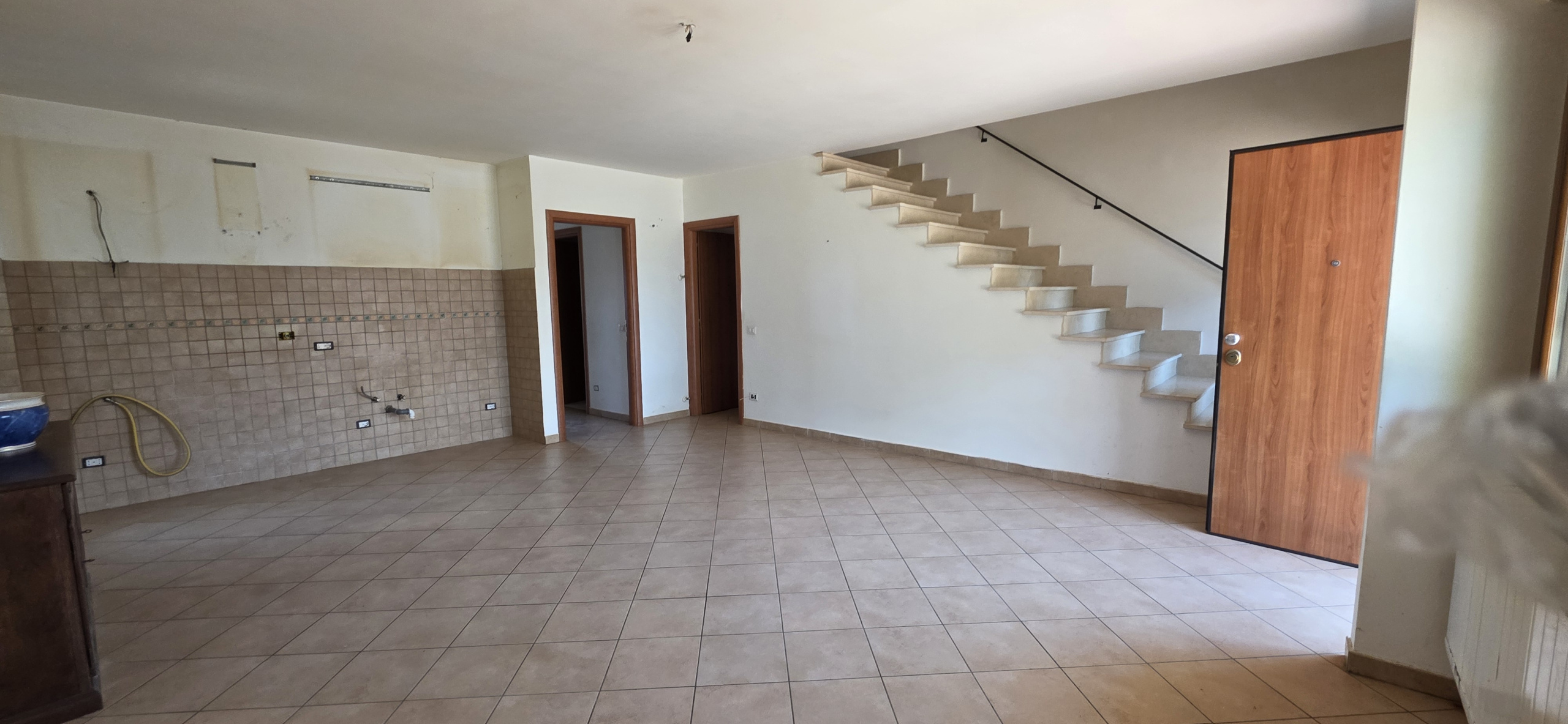 Casa indipendente con giardino in via flaminia 38, Morlupo