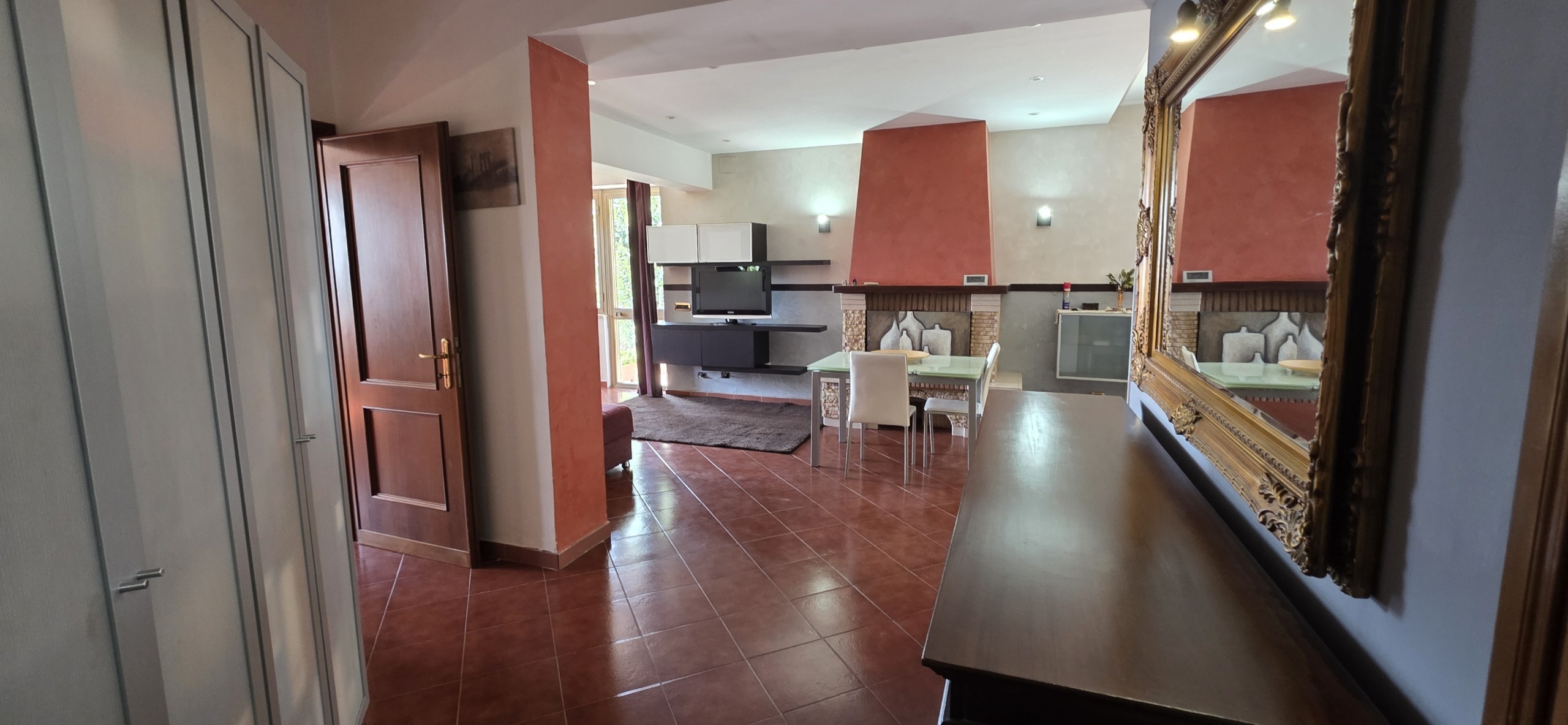 Trilocale con terrazzo in via flaminia 33, Castelnuovo di Porto