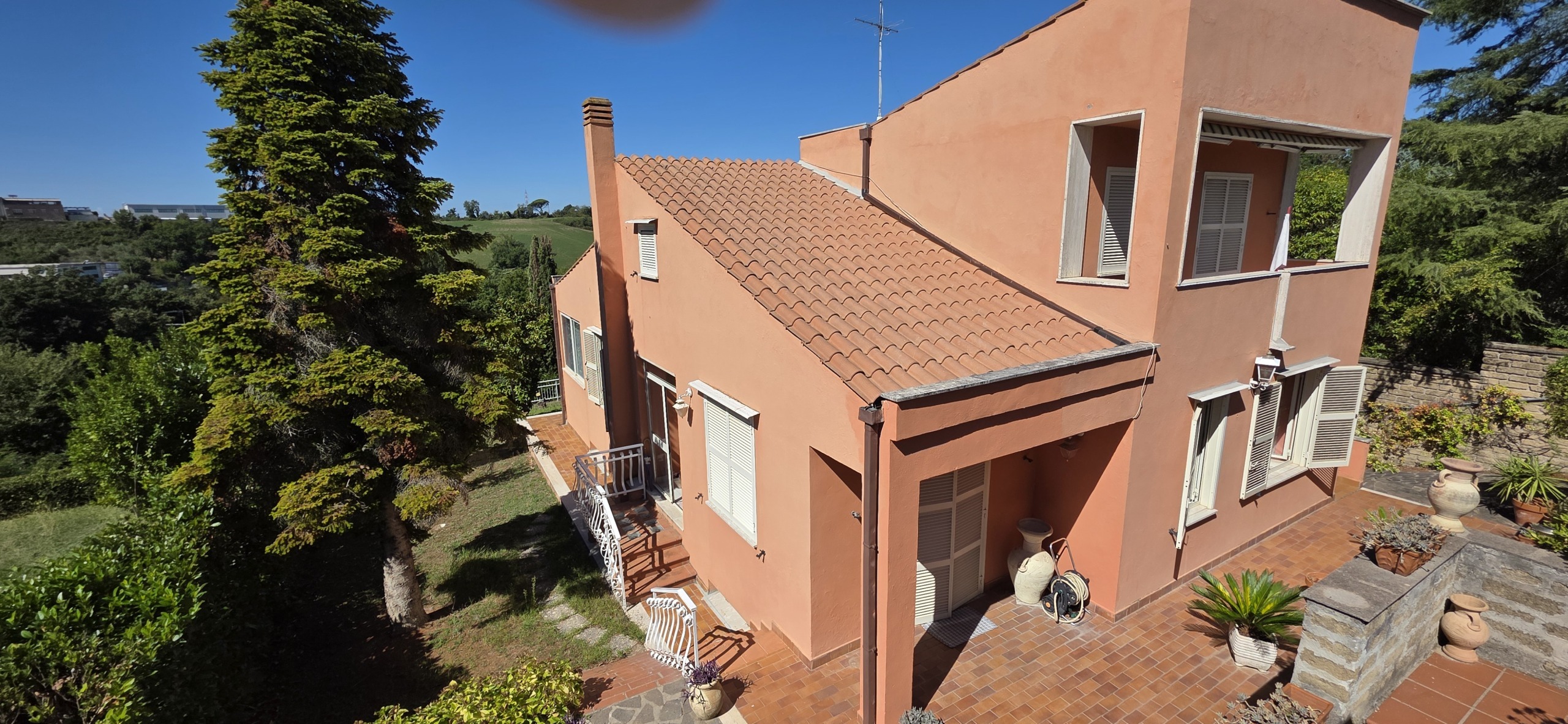 Casa indipendente con giardino in via dell'aquila 17, Rignano Flaminio