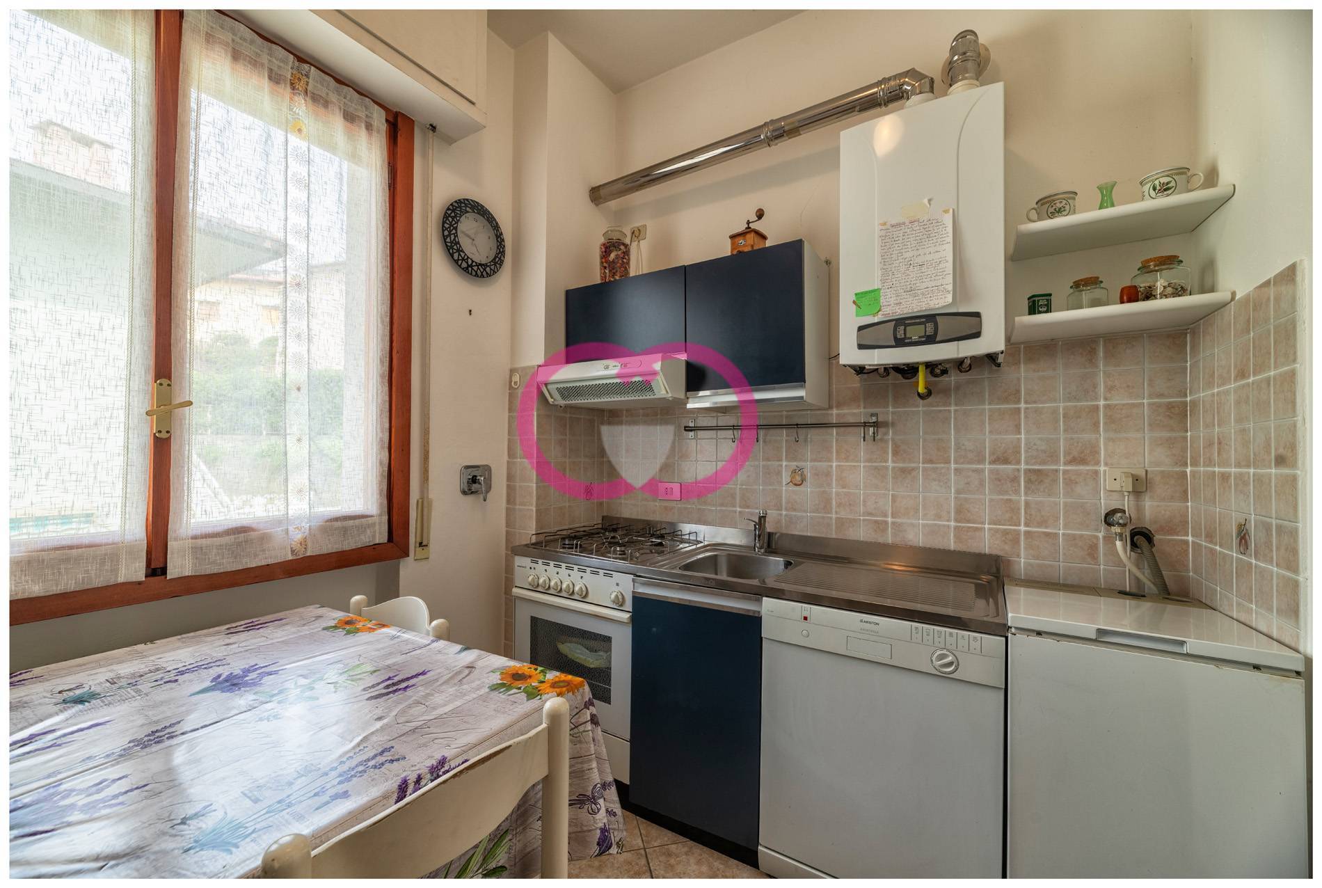 Appartamento in vendita a Varazze, Castagnabuona