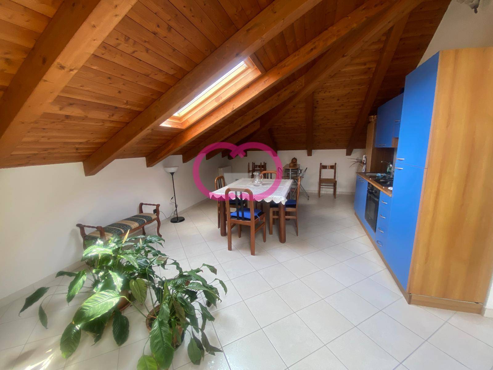 Mansarda in vendita a Varazze, Pero