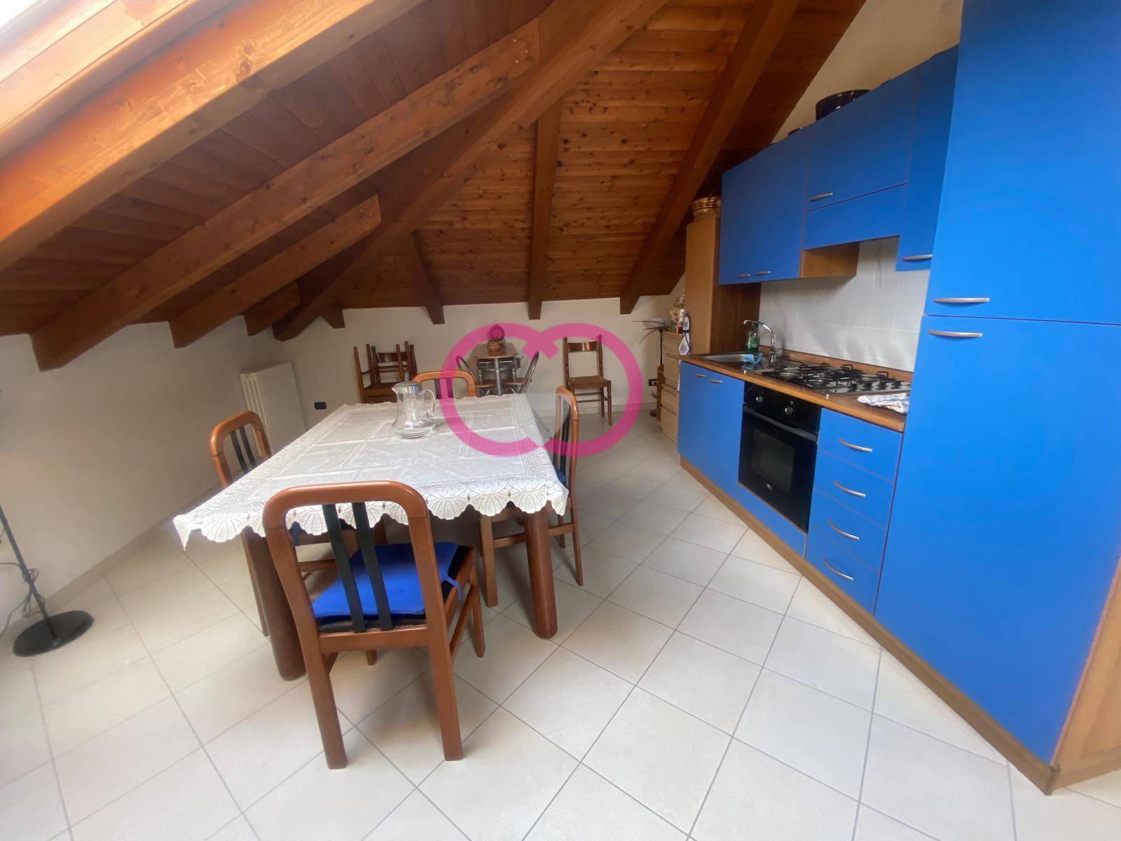 Mansarda in vendita a Varazze, Pero