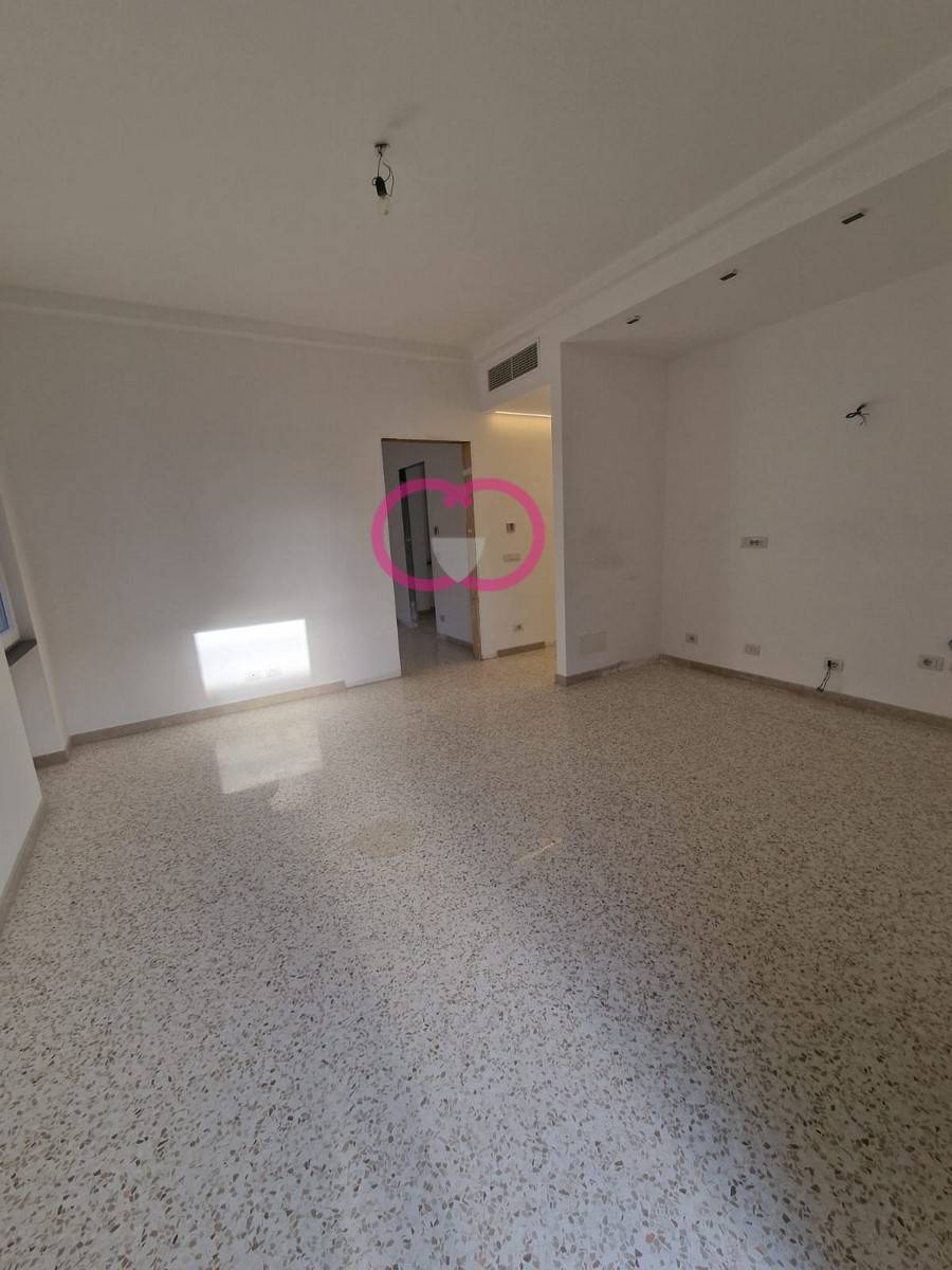 Appartamento in vendita a Celle Ligure, Centro