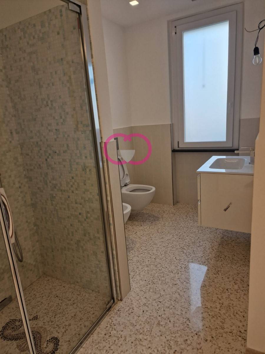 Appartamento in vendita a Celle Ligure, Centro