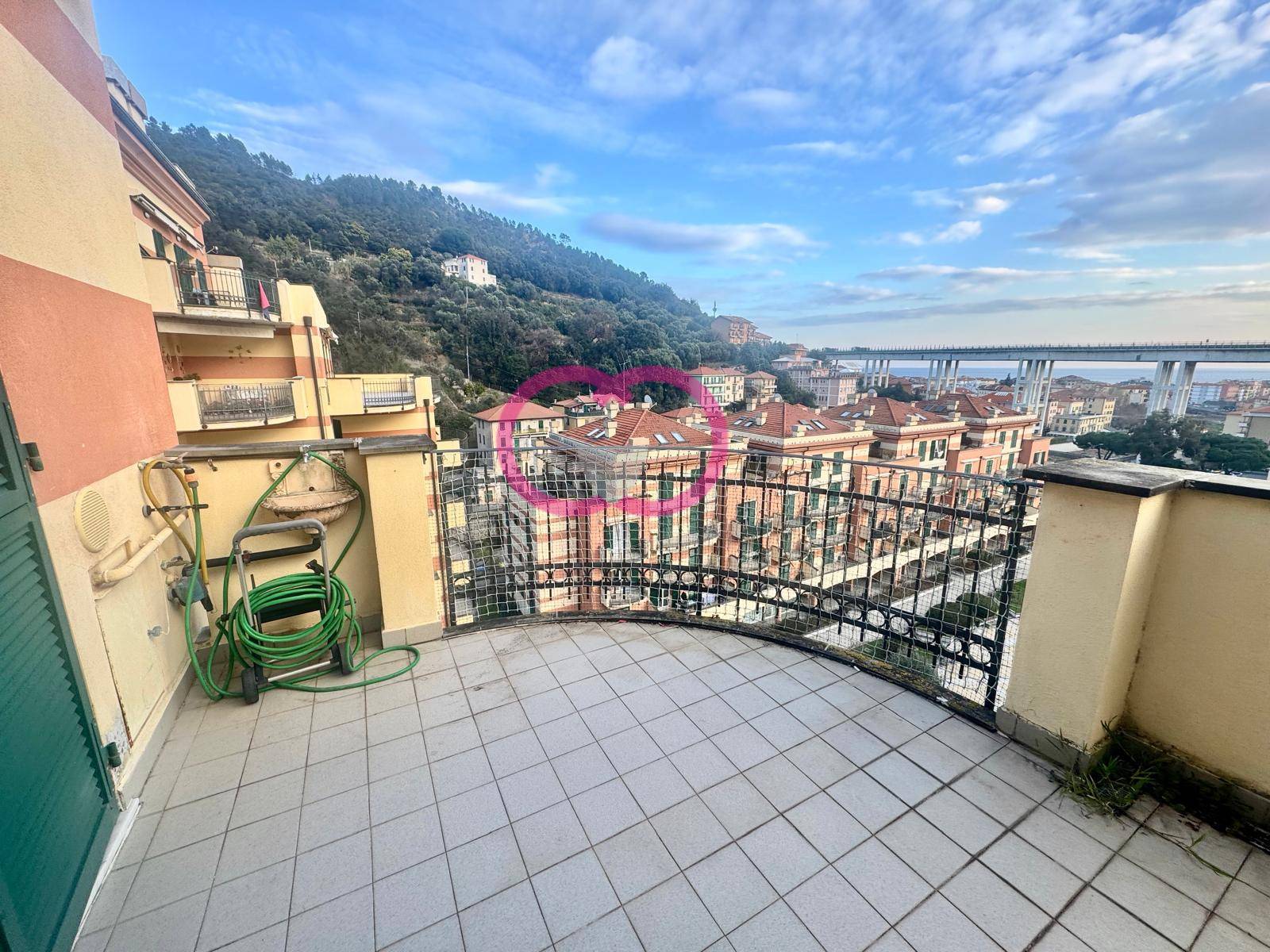 Appartamento in vendita a Varazze, Varazze