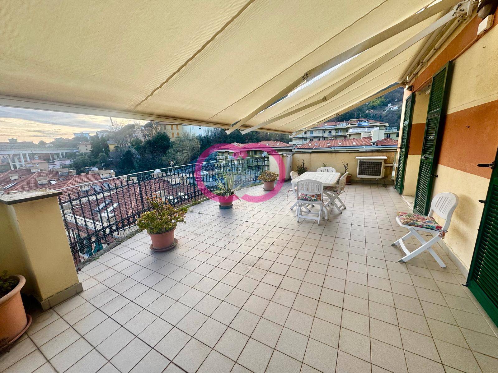 Appartamento in vendita a Varazze, Varazze