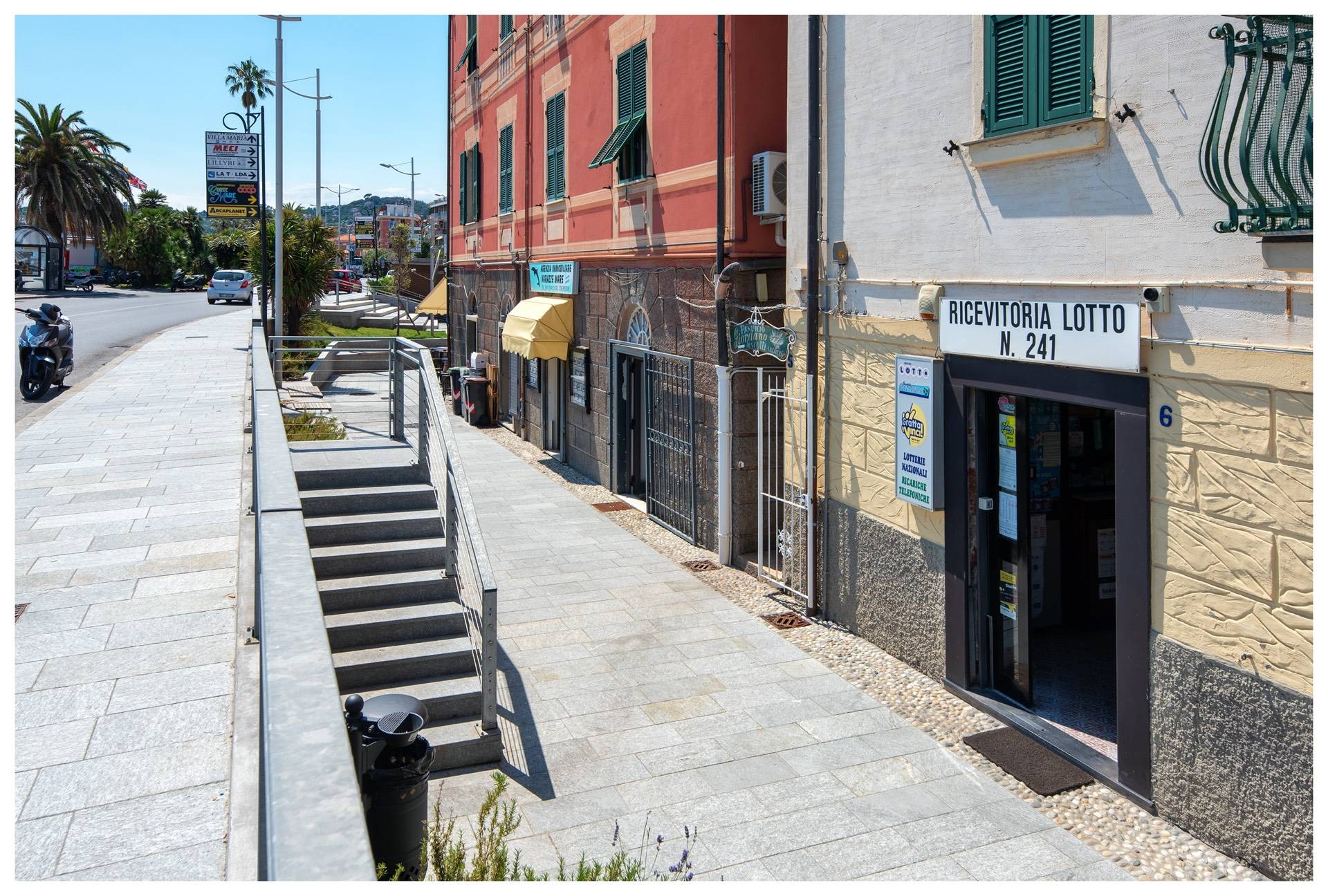 Locale commerciale in affitto a Varazze, Varazze