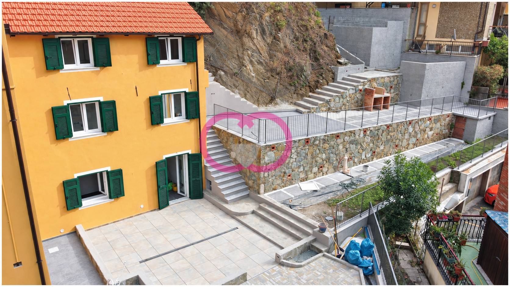 Casa semindipendente in vendita a Varazze, Varazze