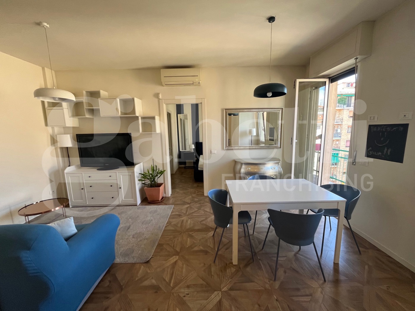 Bilocale arredato in affitto a Milano