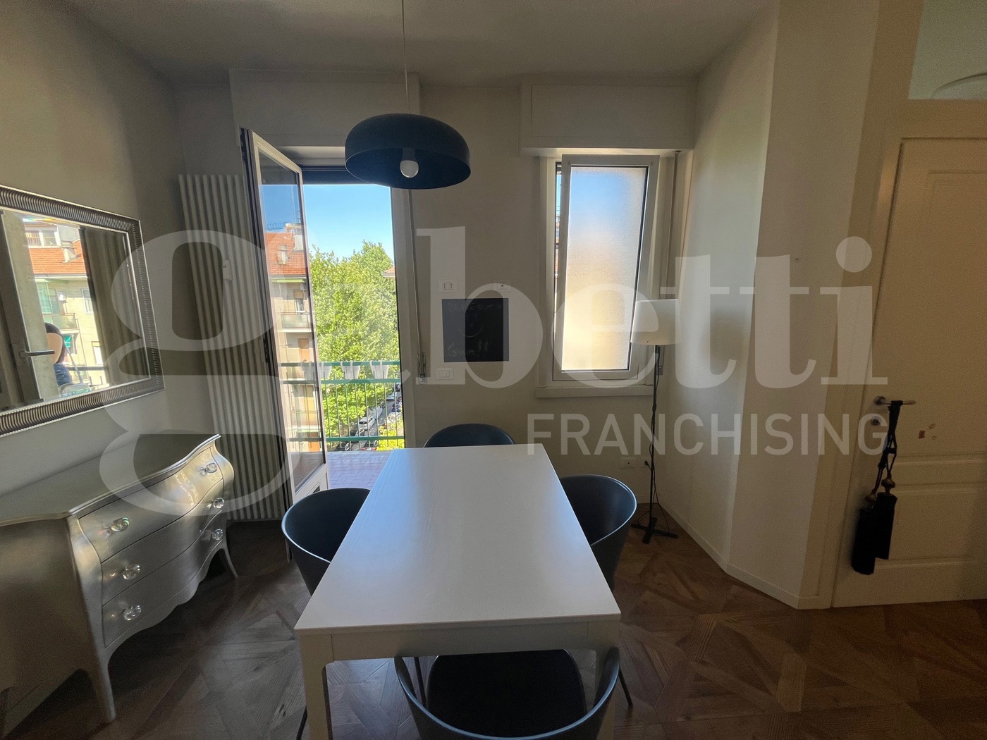 Bilocale arredato in affitto a Milano