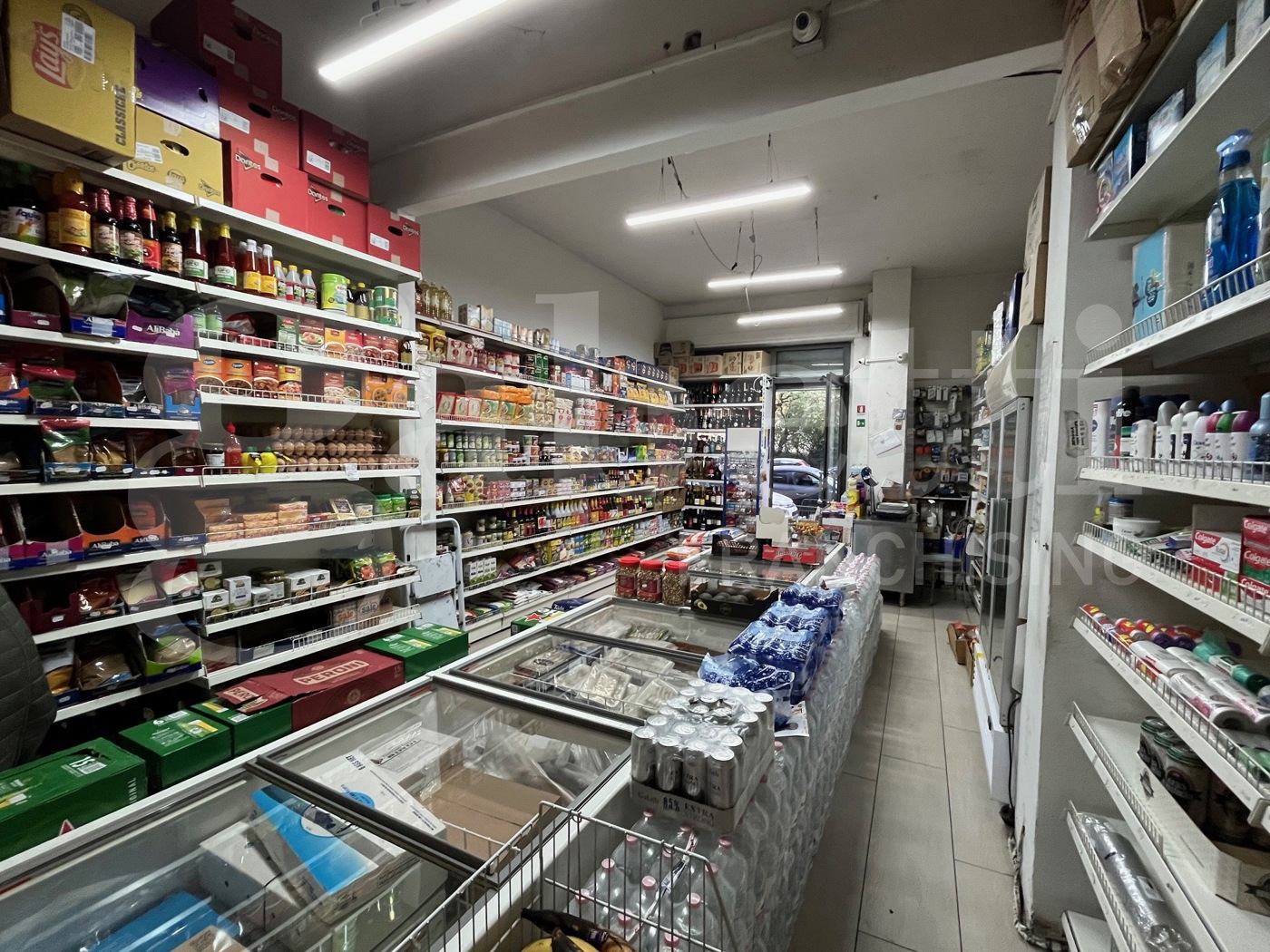 Negozio in vendita a Milano