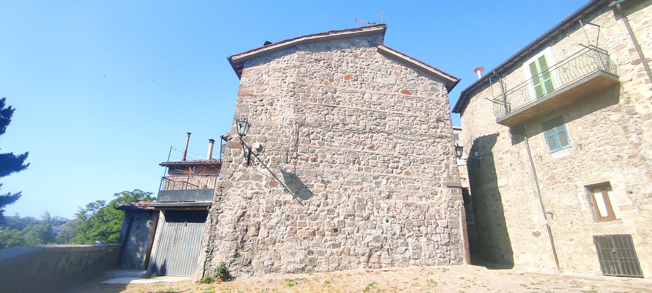 Casa indipendente in vendita a Abbadia San Salvatore