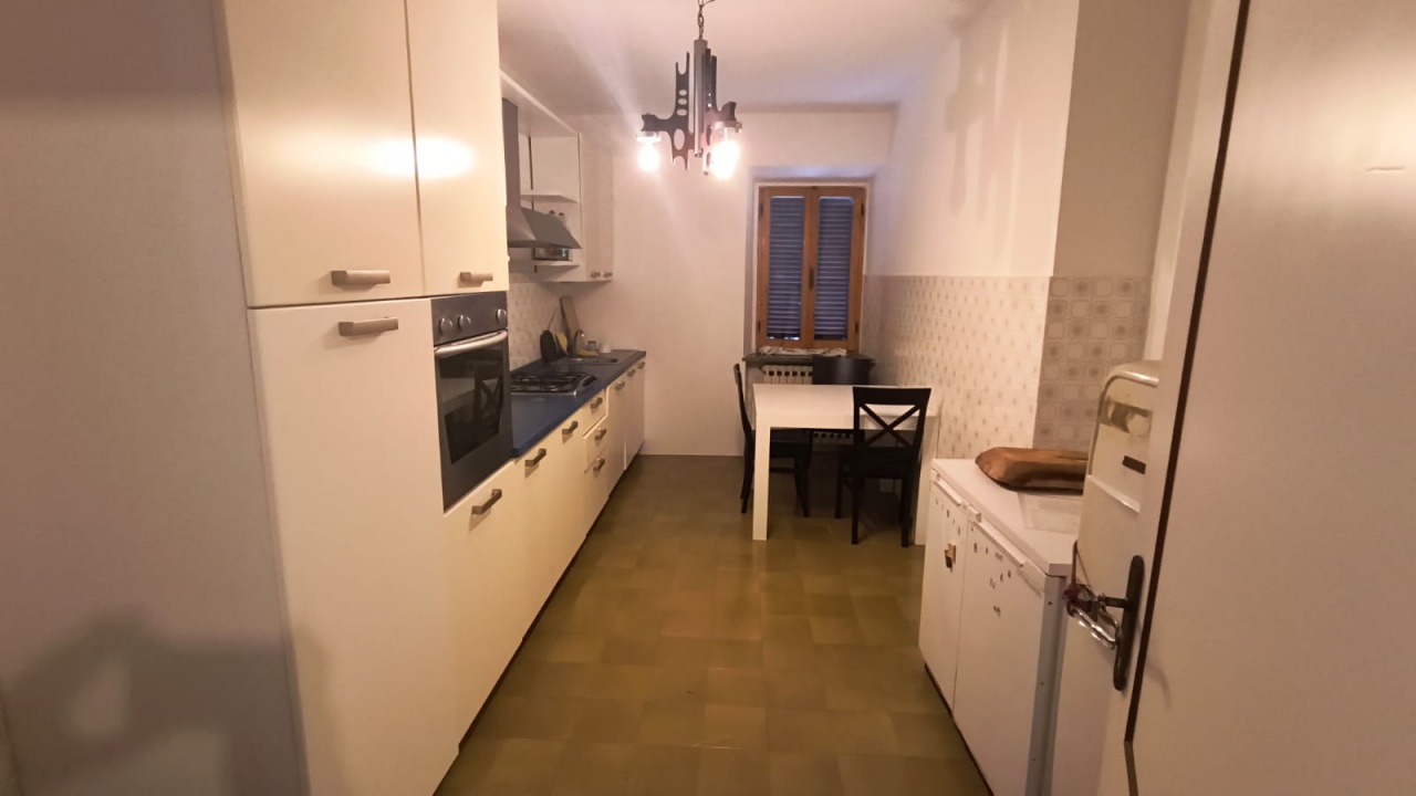 Casa indipendente in vendita in via 4 novembre, Castiglione d'Orcia