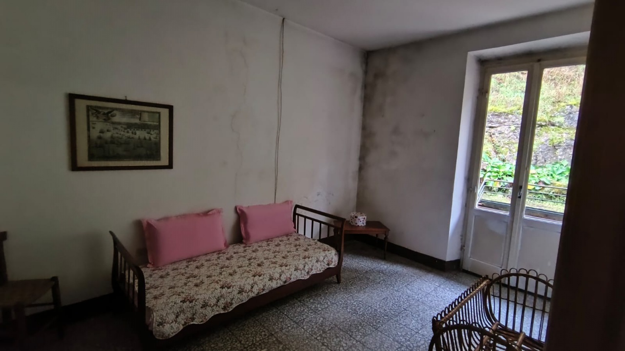 Appartamento in vendita a Castell'Azzara