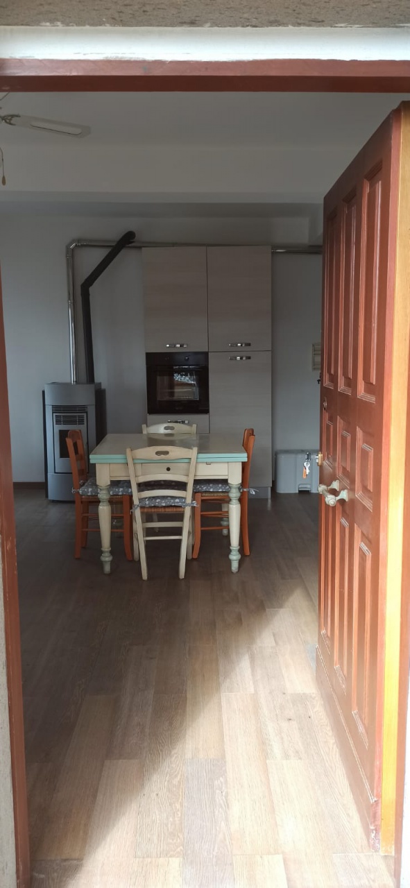 Casa indipendente con box doppio a Santa Fiora