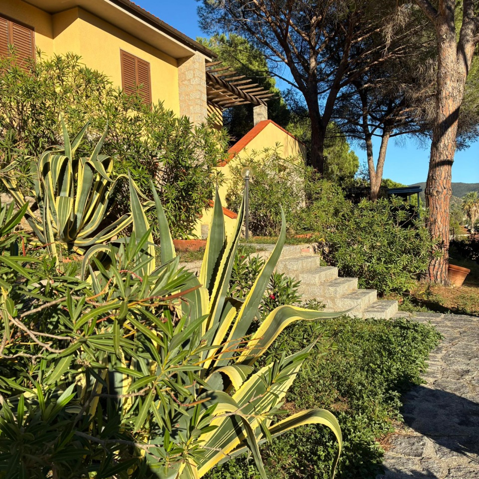Villa in vendita a Campo nell'Elba