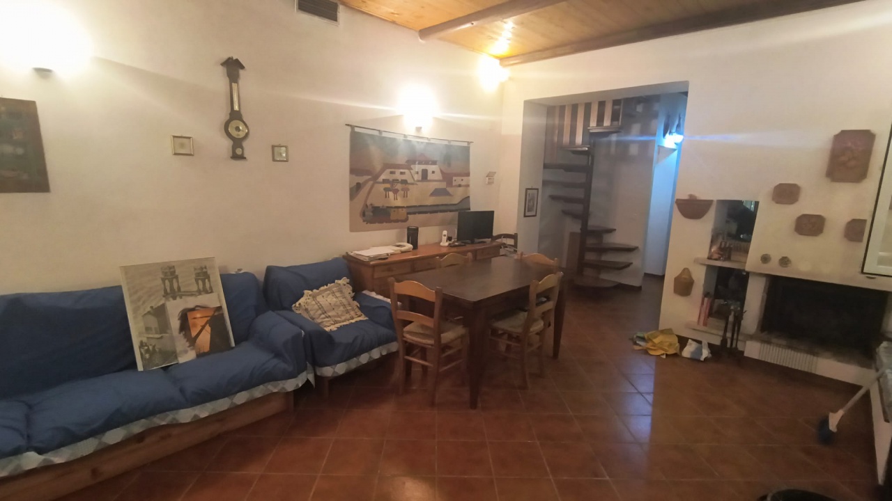 Casa indipendente con giardino a Abbadia San Salvatore