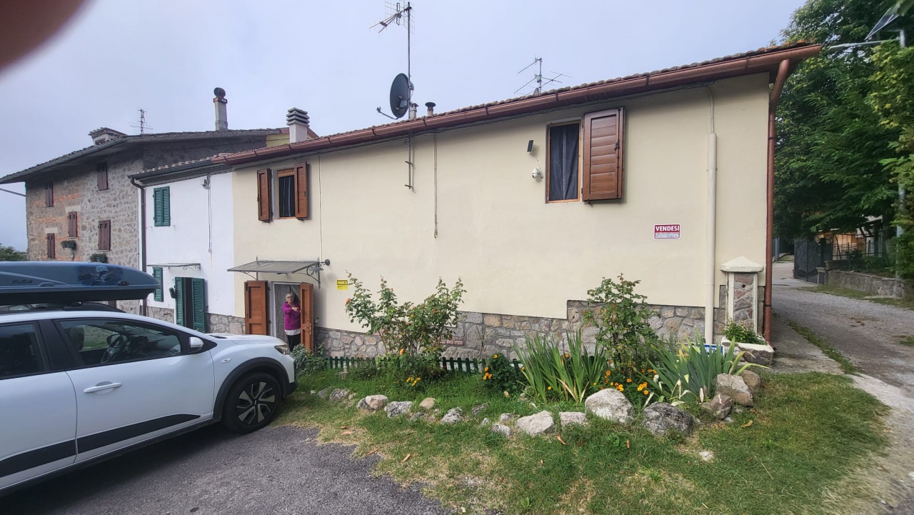 Casa indipendente in vendita a Santa Fiora