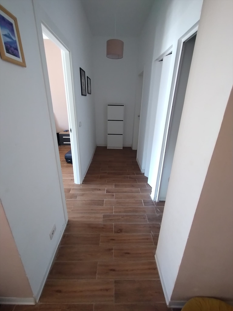 Trilocale con box in via luigi einaudi 5, Valenzano