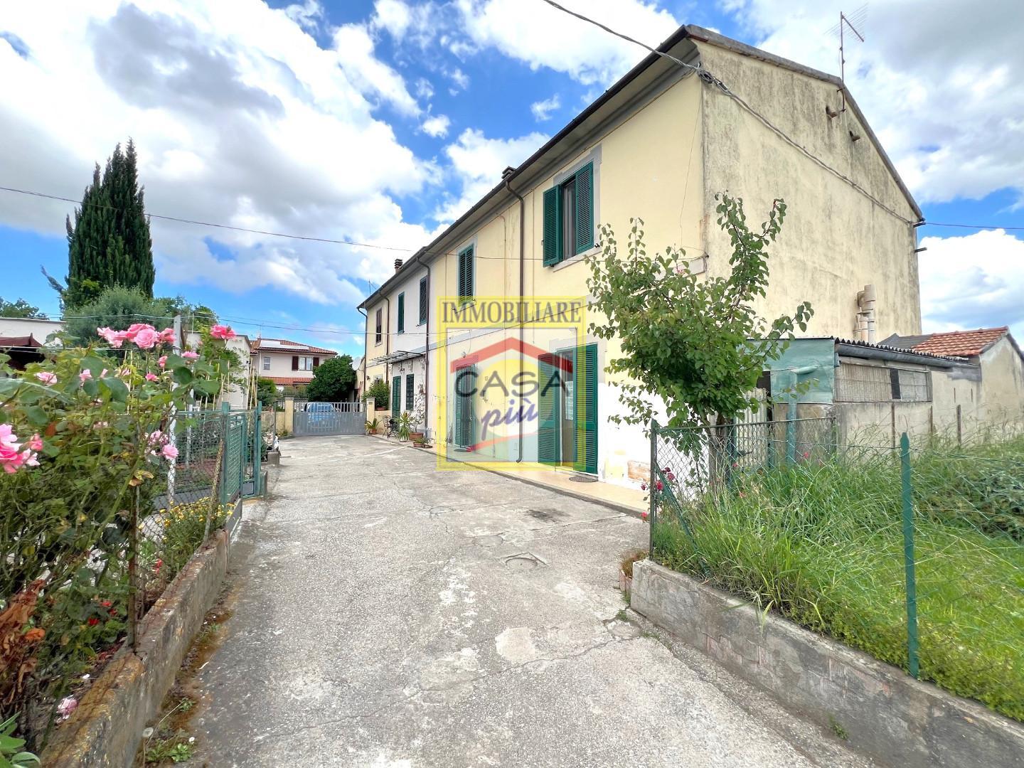 Casa indipendente con giardino, Cascina san giorgio