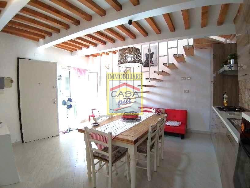 Casa indipendente ristrutturata, Cascina san frediano a settimo