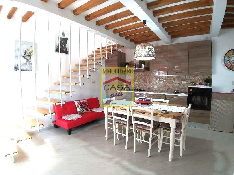 Casa indipendente ristrutturata, Cascina san frediano a settimo