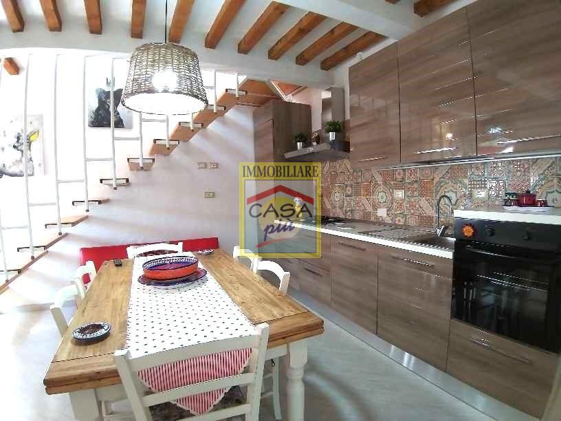 Casa indipendente ristrutturata, Cascina san frediano a settimo