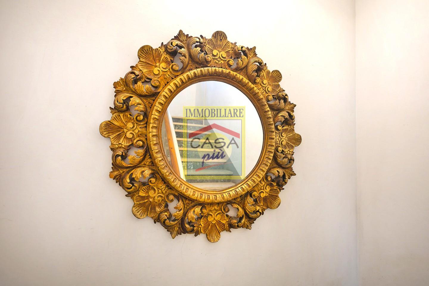 Trilocale con terrazzo a Cascina