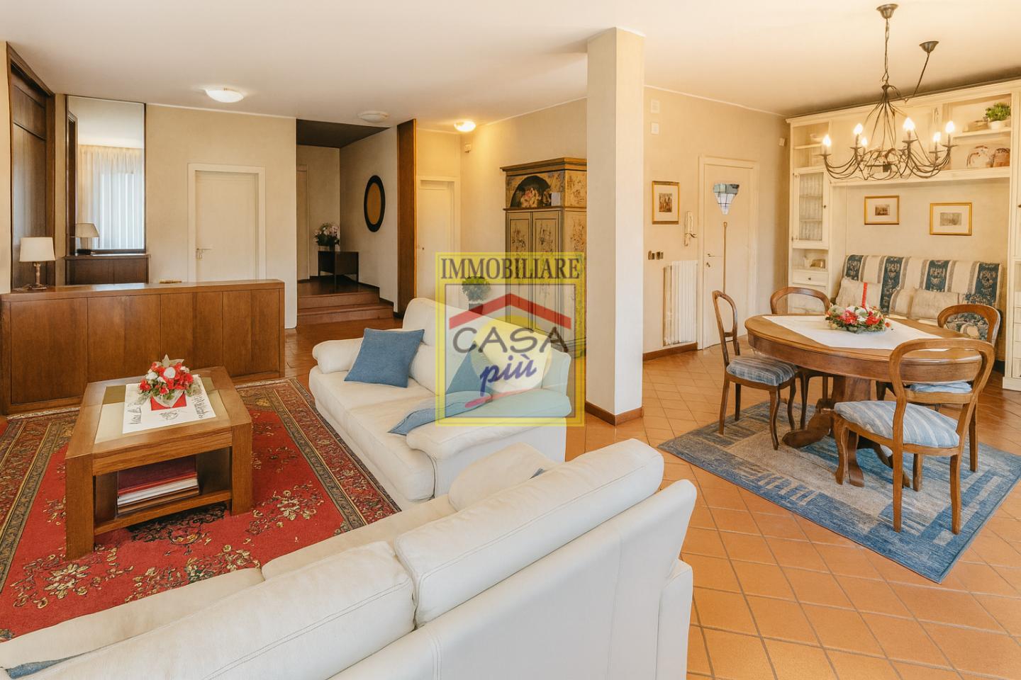 Villa Bifamiliare con giardino, Pontedera oltrera