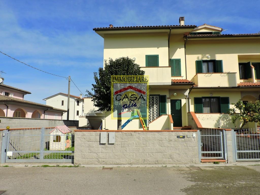 Villa Quadrifamiliari con giardino, Cascina san lorenzo a pagnatico