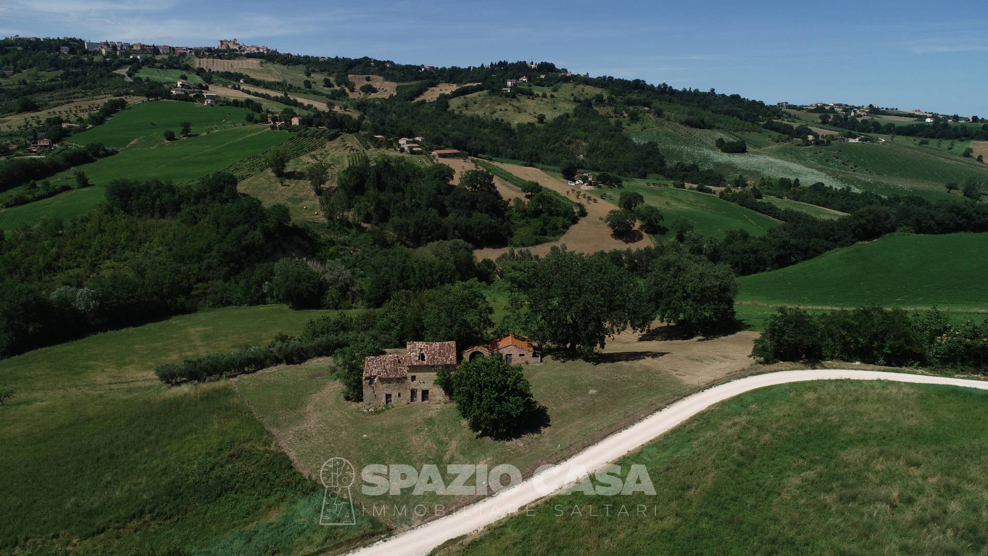 casolare in vendita a Loro Piceno