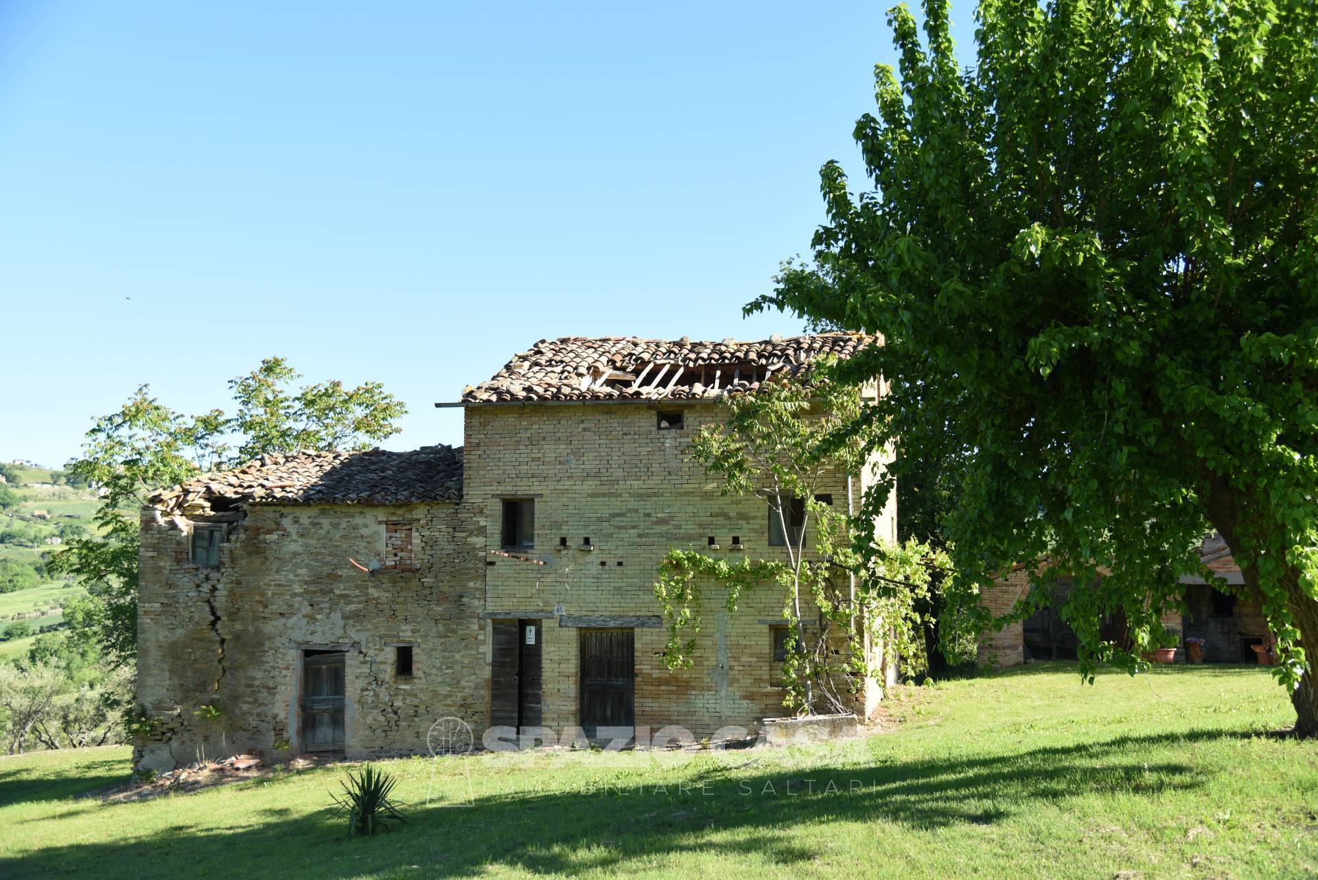 casolare in vendita a Loro Piceno