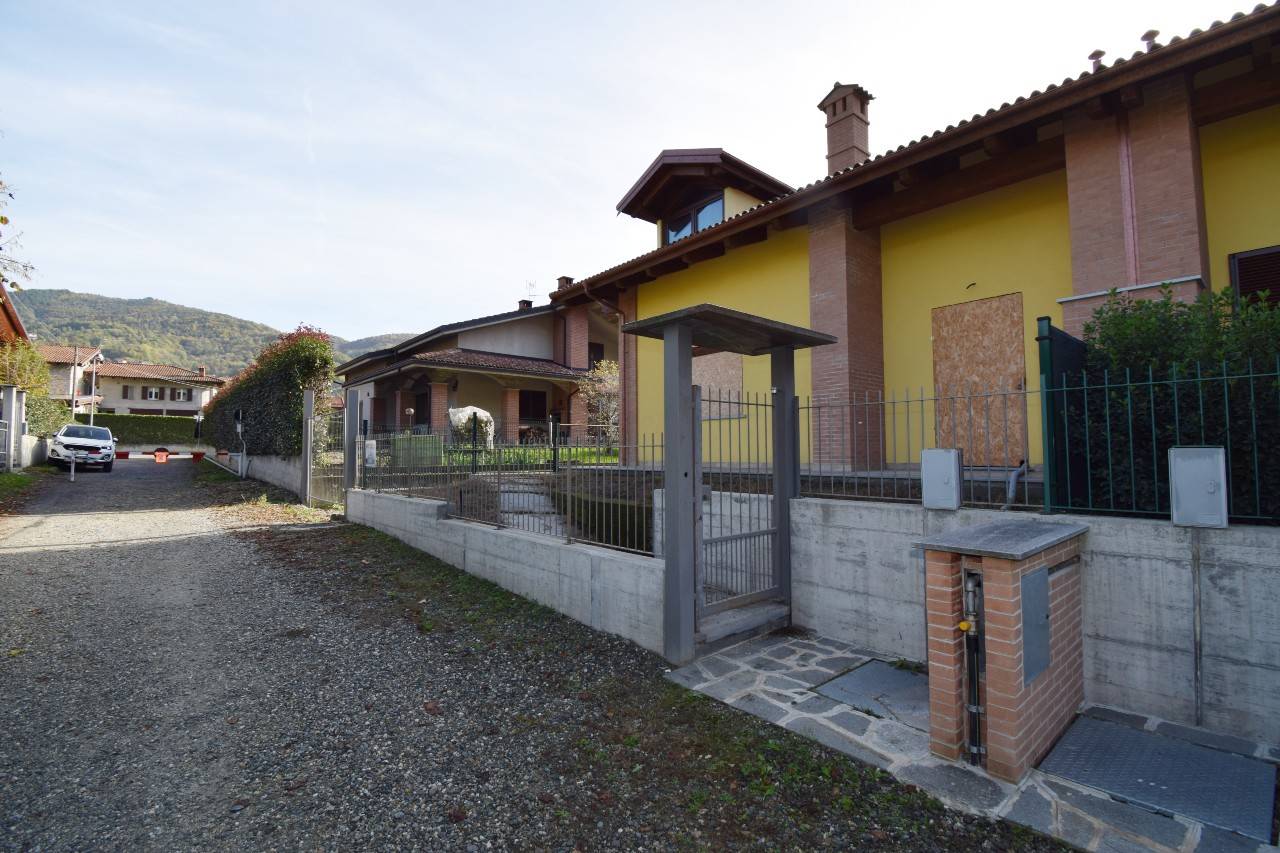 Villa in vendita a Villar Perosa